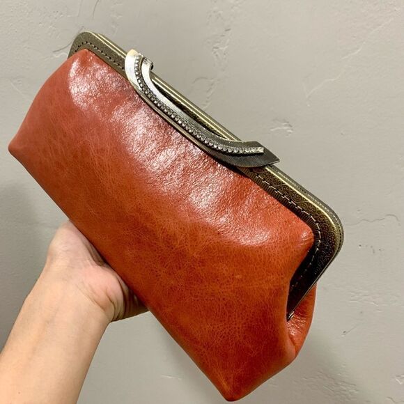 Vintage Handsewn Genuine Cowhide Push-lock Clutch/Crossbody & 2 Chain Styles - Picture 9 of 16